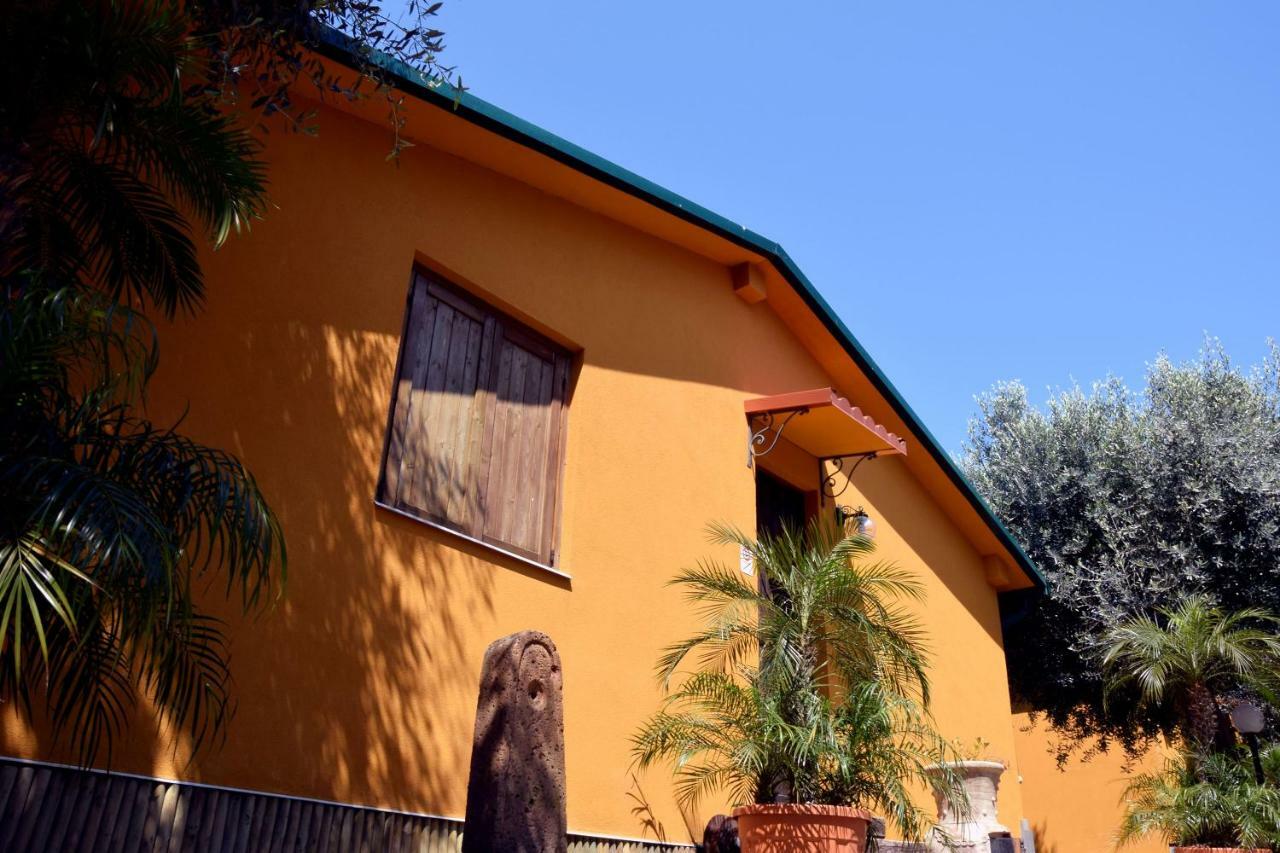 Riviera Degli Eucalipti - Cottage In Riva Al Mare Ачиреале Экстерьер фото