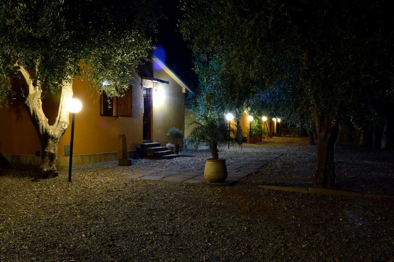 Riviera Degli Eucalipti - Cottage In Riva Al Mare Ачиреале Экстерьер фото